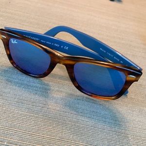 RayBan Wayfarer sunglasses